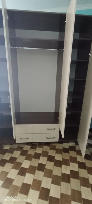 Продам шифоньер в отличном состоянии