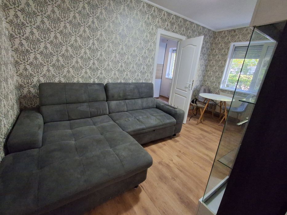 Proprietar, 2 camere ipotesti nr 5 ,Profi ,Zona fata vizavi de Biserica