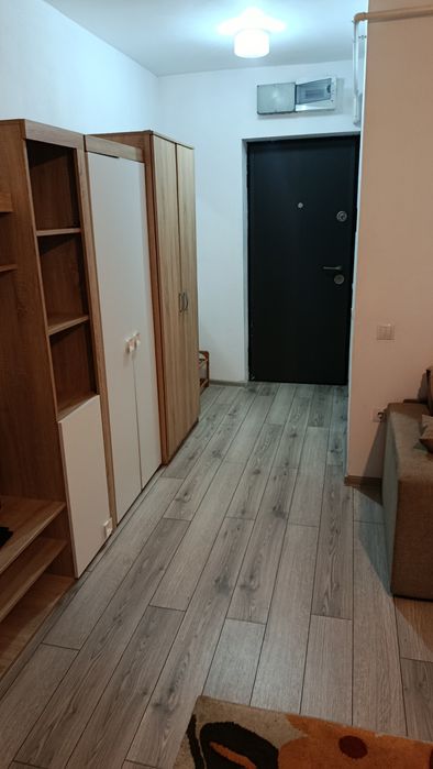 Vand garsoniera strada Nucului.
