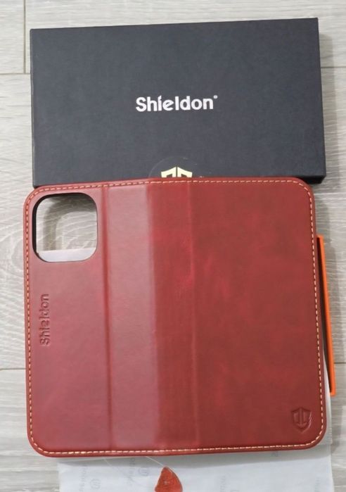 Carcasă piele naturală iPhone 15 Pro Max - roșie, RFID,slot card