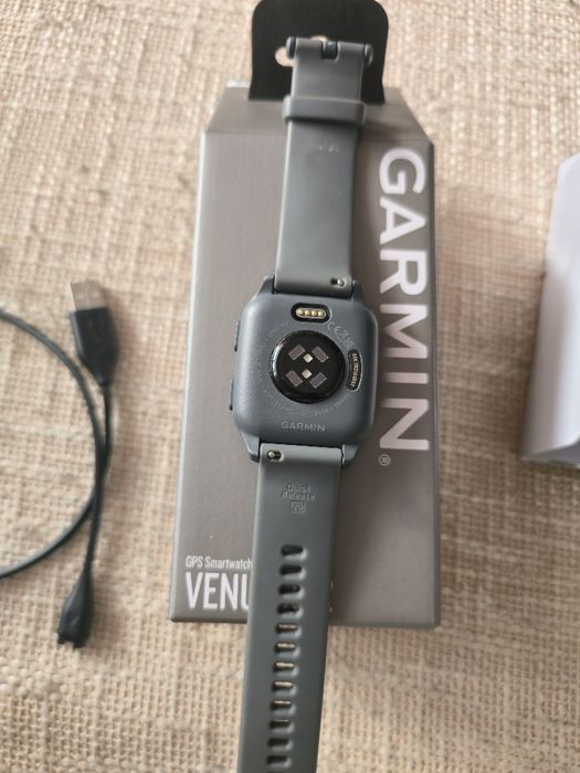 Vând Smartwatch Garmin Venu Sq2