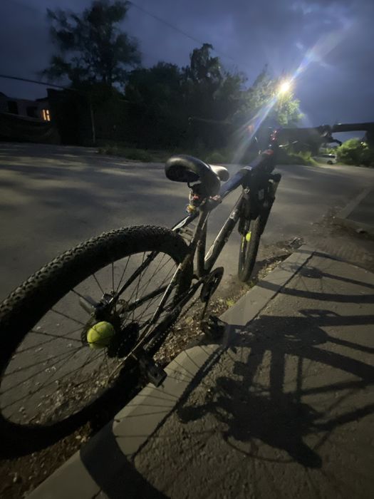 Стант, горныи велосипед