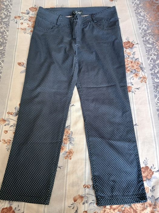 Дамски панталони и дънки