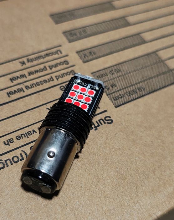 Becuri Led P21 5W