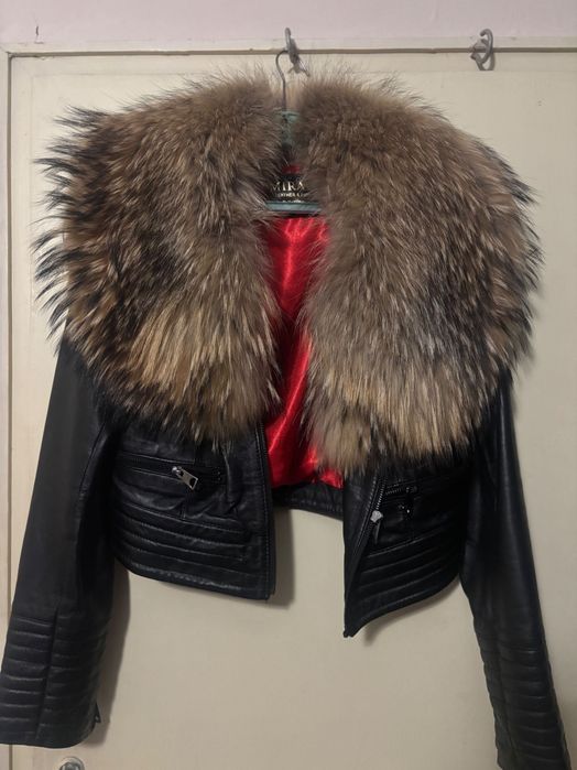 Яке от естествена кожа и яка от лисица