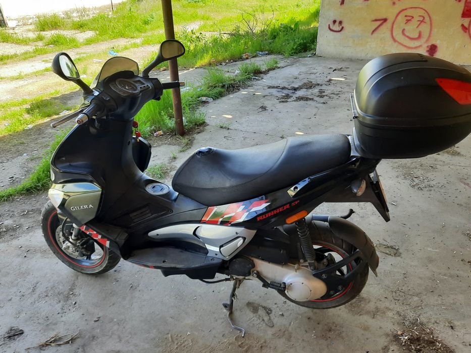 Vând scuter Gilera Runner 50cc 2T – acte complete, portbagaj