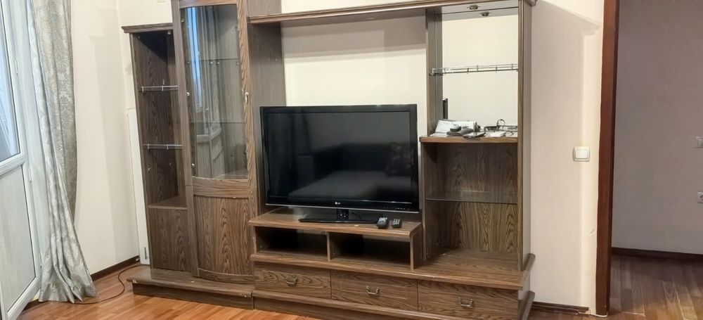 Продам Телевизор LG