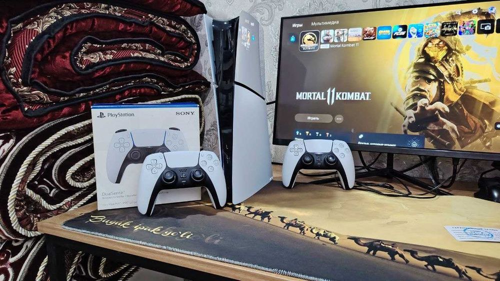 Playstation 5 slim 2 джойстик состояние новий