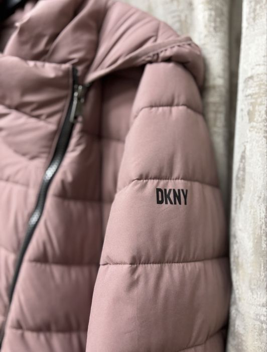 Оригинална парка на DKNY