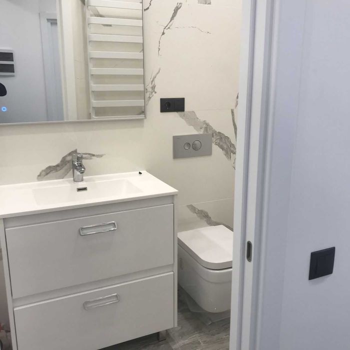 Дава се под наем Двустаен апартамент в София, Център - 56 кв.м за 400 € - Снимка #2