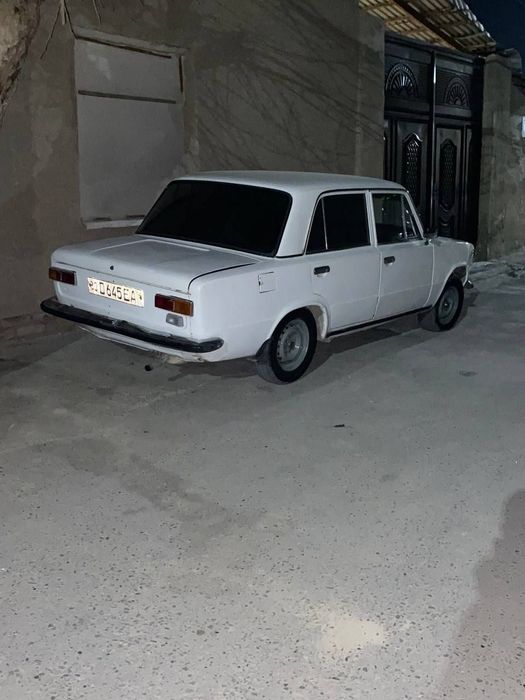 Sotiladi Vaz 21011