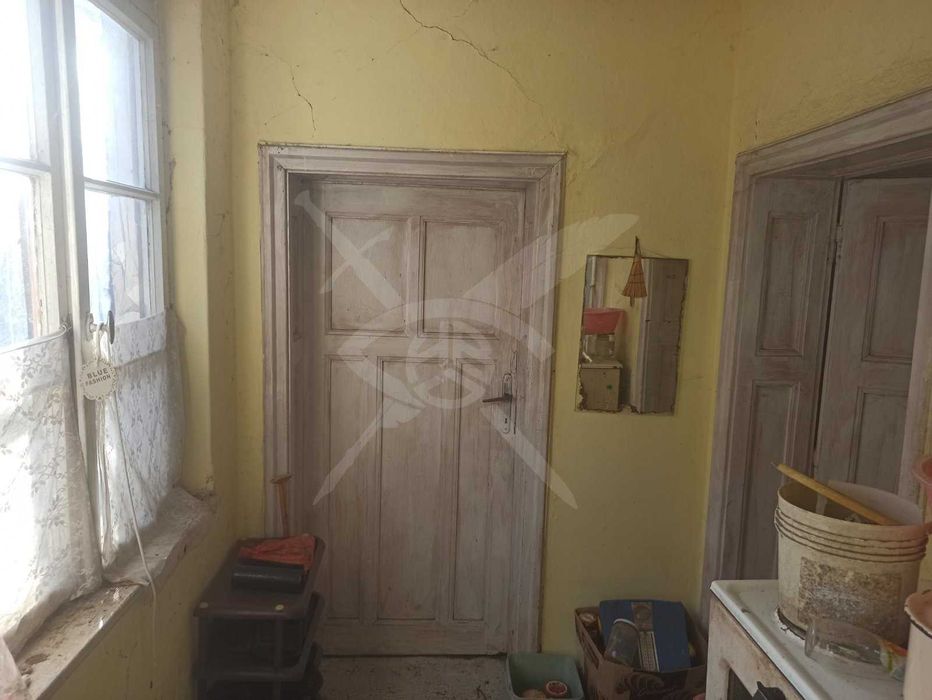 Едноетажна Къща - Камено