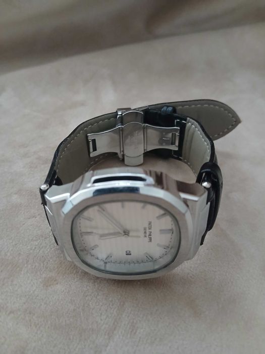 Patek Philippe Nautilus (Классический стиль)