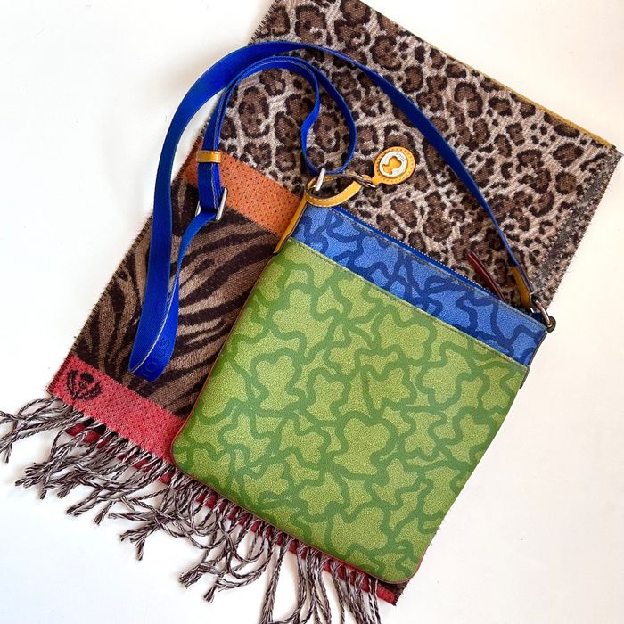 TOUS цветна интересна чанта за през рамо