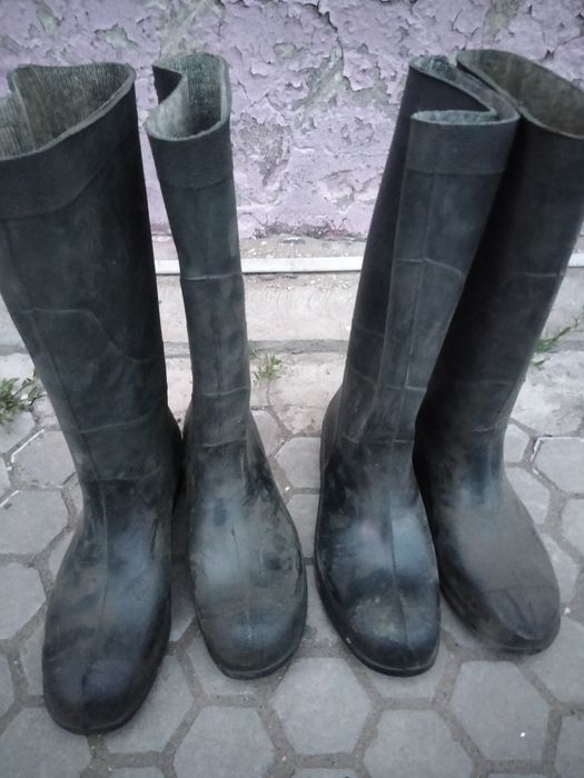 Продам сапоги резиновые 43.