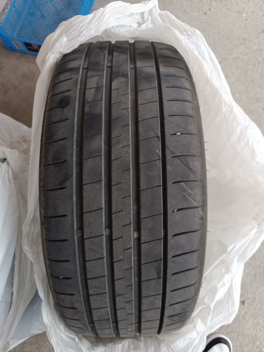 Дөңгелек шины машинага