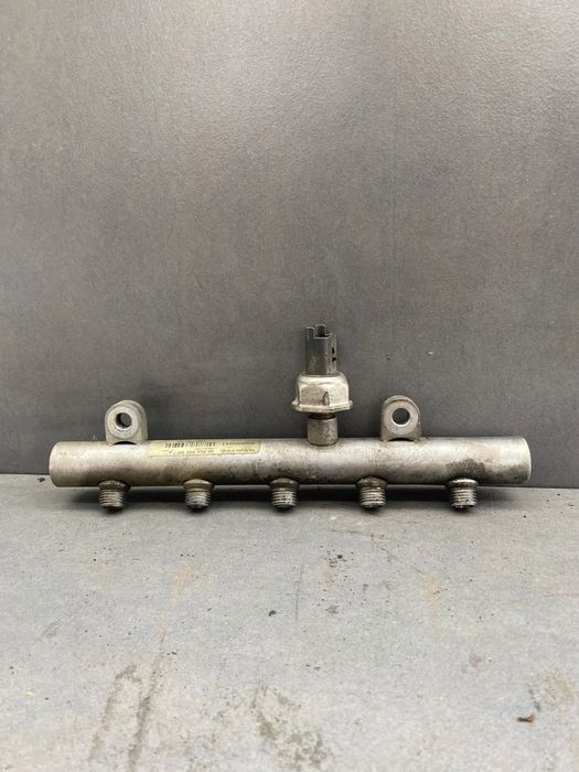 Rampa injectoare 96 456 895 80 Peugeot 407 2004 2.0 HDi MT