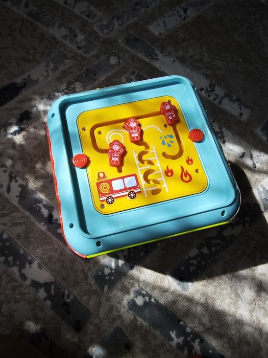 Бизикуб (  сортер)