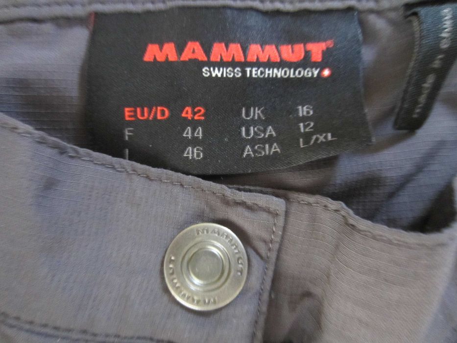 Pantalon bermude Mammut, masura 42-46, Talie=85cm,culoare gri-inchis, stare f. buna - ca nou