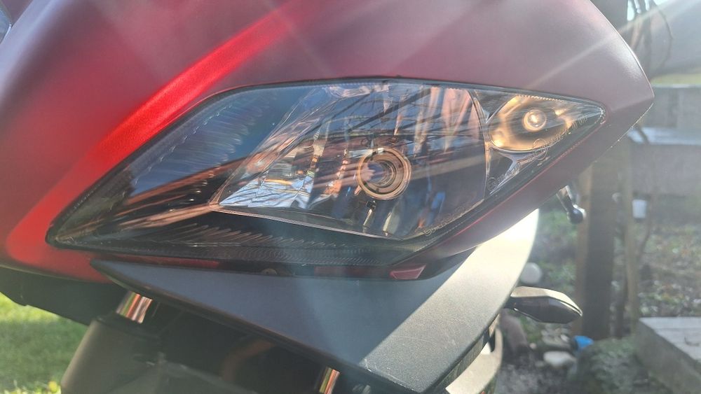 Vând Yamaha YZF 125