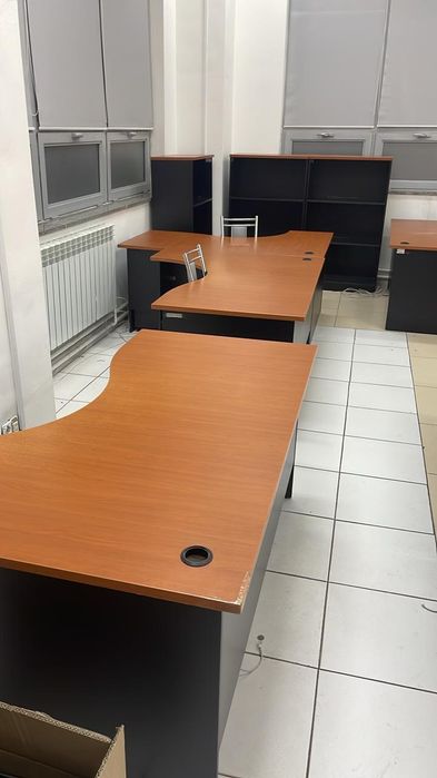 Стол офисный угловой