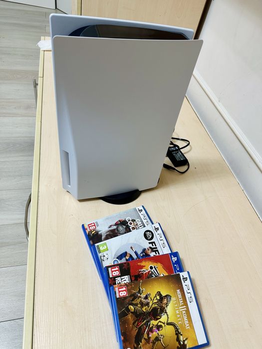 Sony PlayStation 5 С ДИСКОВОДОМ почти новый