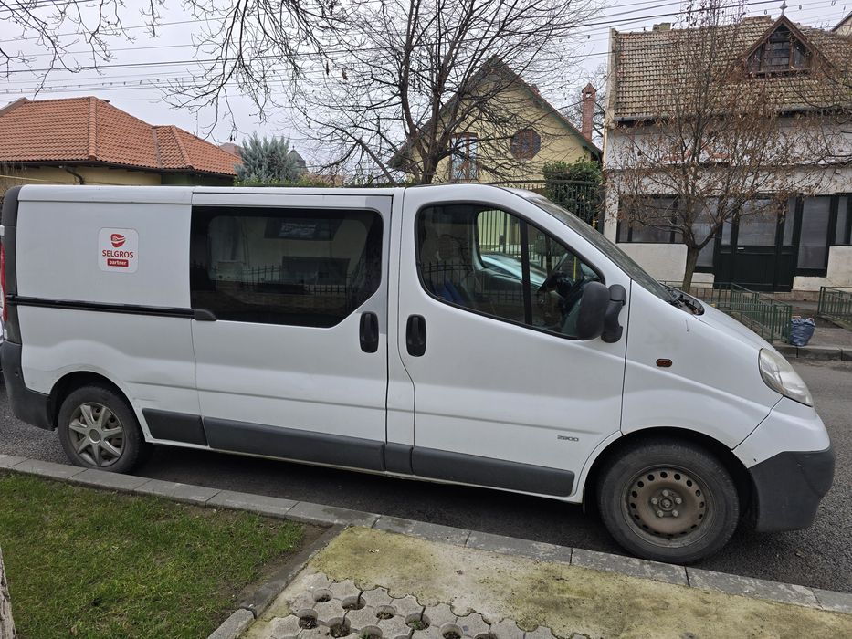 Opel Vivaro 2011 L2H1 Diesel 114 CP