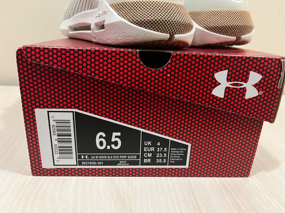 Обувки Under Armour 37,5 HOVR SLK EVO