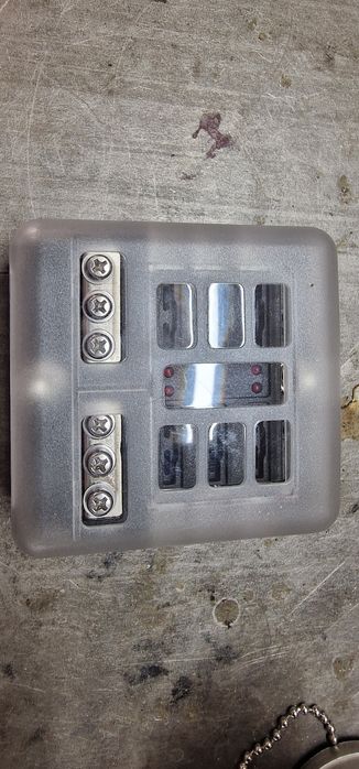 Linie alimentare benzină, aerisiri, panou sigurante, lampa navigație