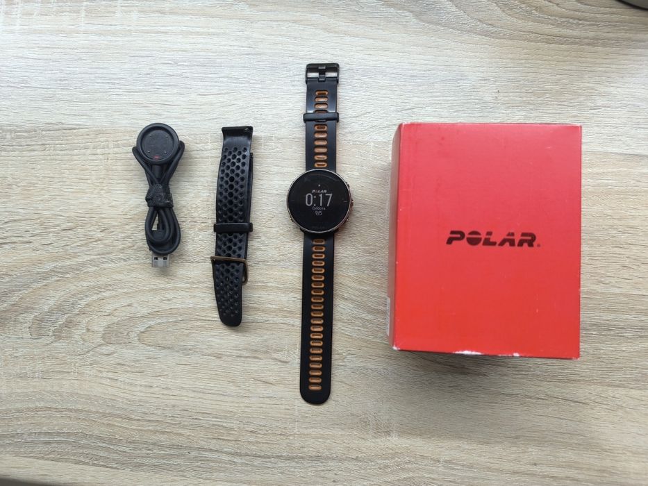 Продам мультиспортивные часы Polar
