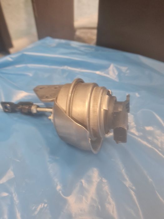 Actuator nou Skoda Octavia