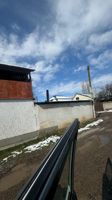 Yer uy sotiladi kelishilgan narhda