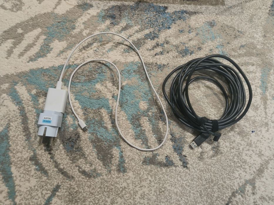 Oculus Quest 2 128GB VR + cablu PC + încărcător + adaptor