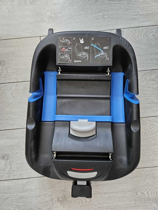Кошче за бебе с основа за кола Isofix