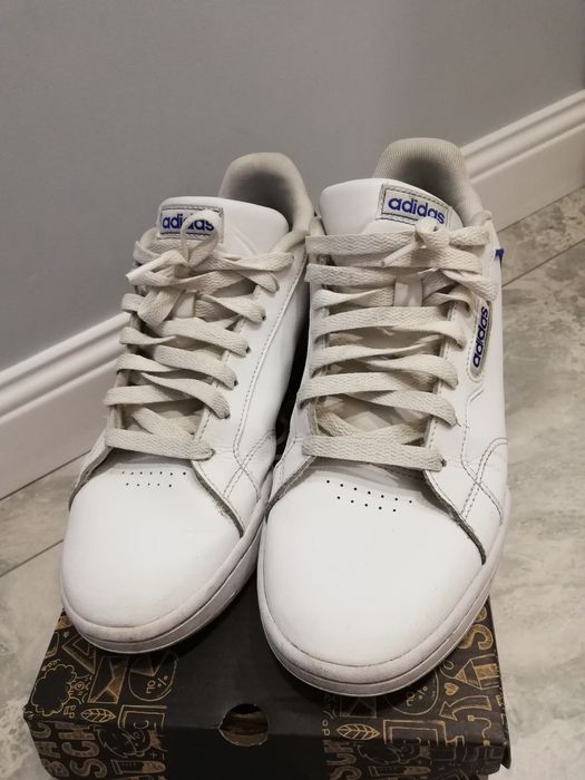 Туфли черные Roberto Rossi и кроссовки Adidas