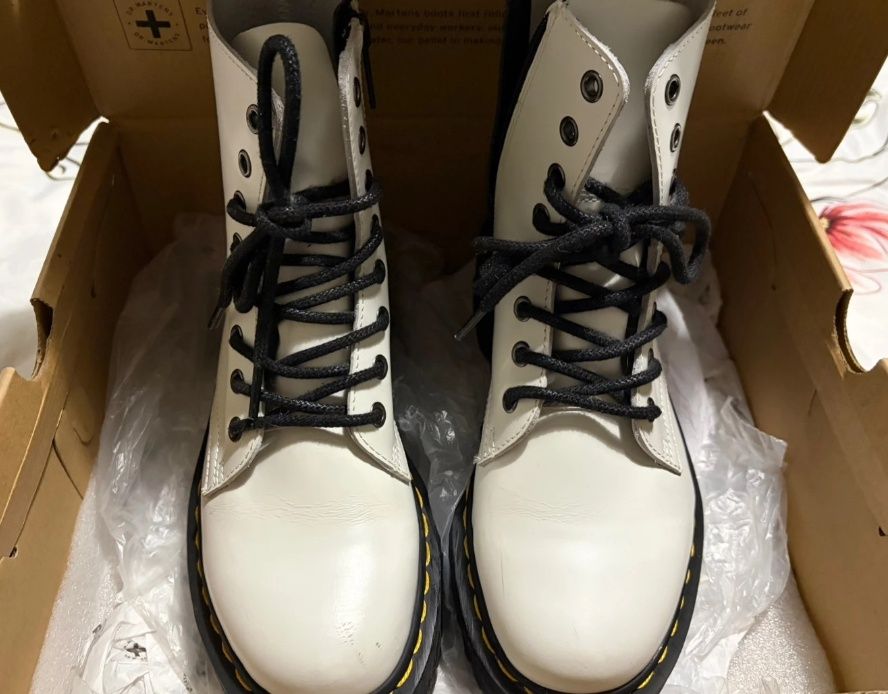 Ghete cu platformă Dr. Martens Jadon Alb 37 Unisex