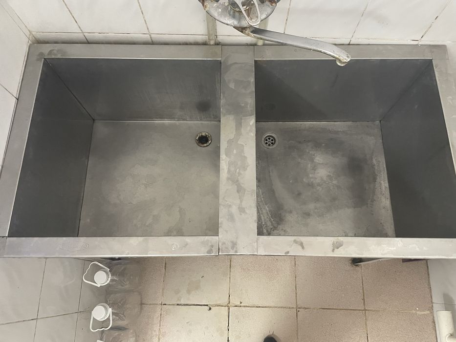 Продам раковину для столовой