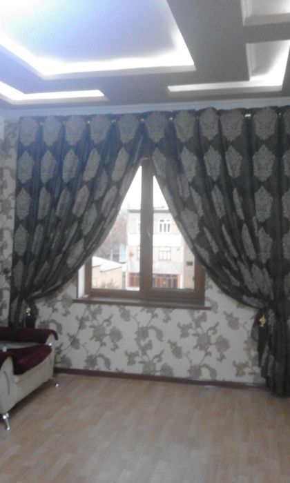 Куп каватли уй сотилади