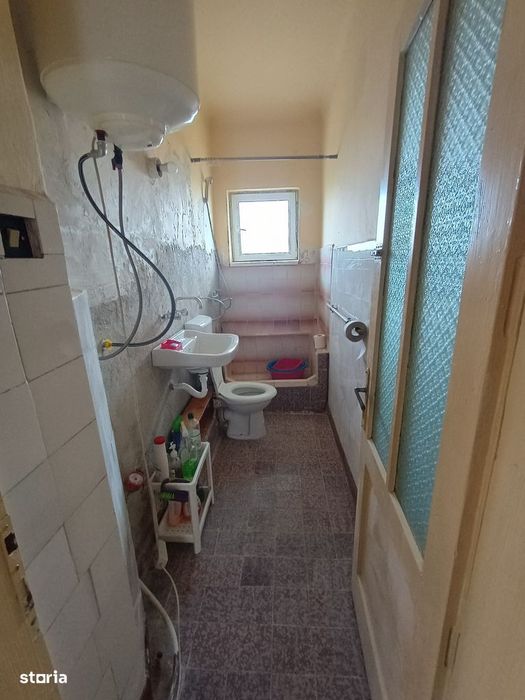 Apartament la casa / curte / Aleea B