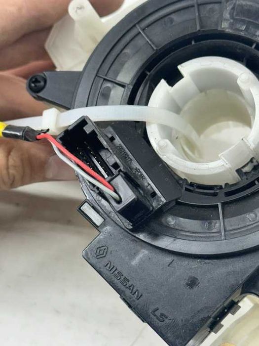 Spira volan Dacia Spring cod piesa 299215217