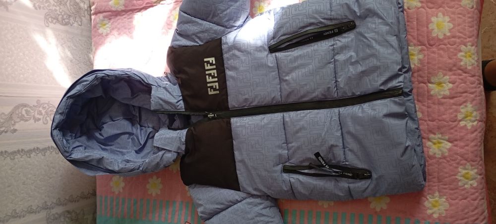 Продам куртку со штанами