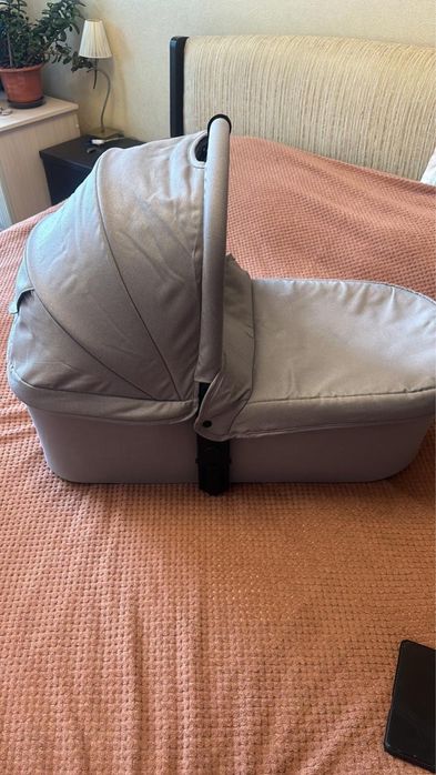 Продам коляска до 3х лет 30000