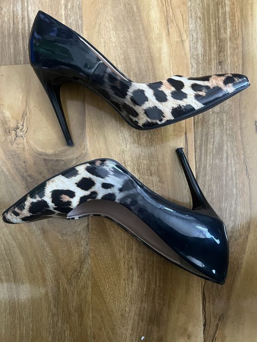 Tocuri stiletto. Mărimea 39.