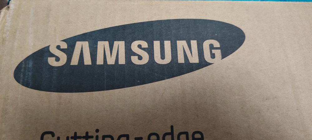 Монитор Samsung 22
