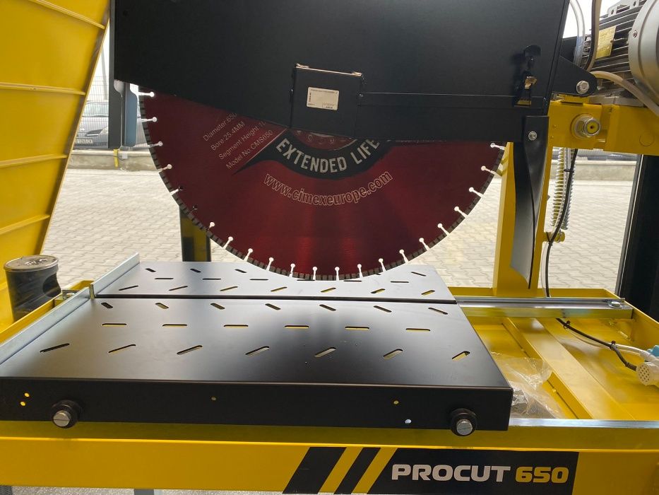 Отрезни маси под НАЕМ с Разчен диаметър от 230 до 650 от Рентекс