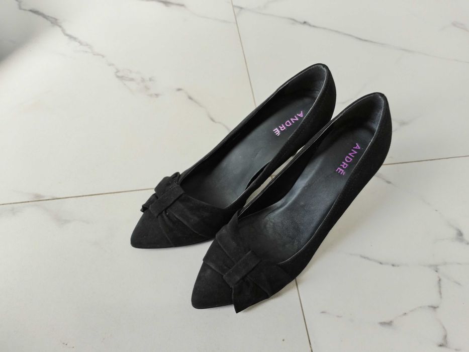 Pantofi piele naturala întoarsă, culoare neagra, măsura 38