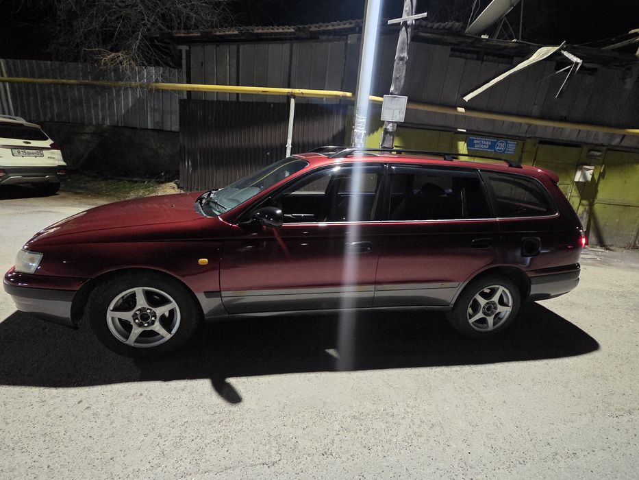 Продам   Toyota  caldina