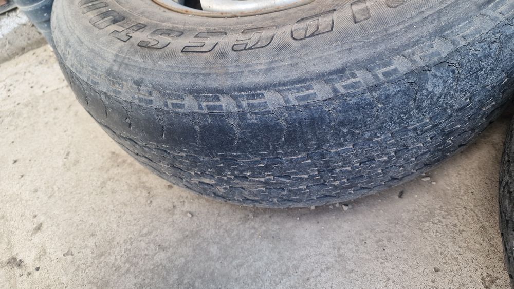 Продам колеса на хайлюкс, хайс