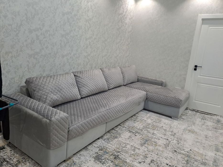 Чехлы для дивана и стулья