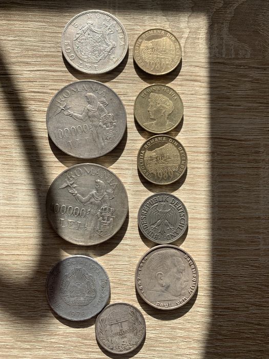 Vind monede 200 euro tot ce se vede in poze